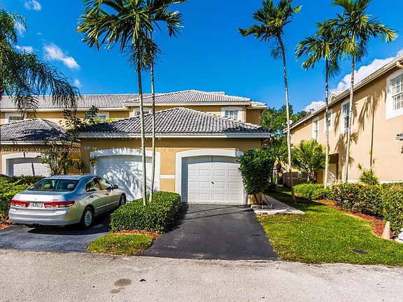2nd image of 1911 Madeira Dr #1911