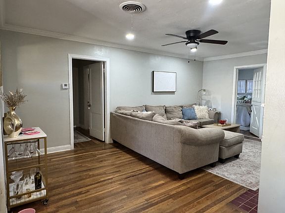 3rd image of 2819 26th St
