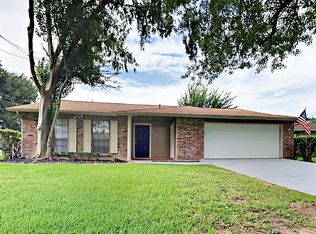 6107 W Ridgecreek Dr, Houston, TX 77053