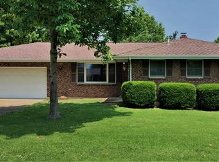 301 W Sycamore St, Desloge, MO 63601