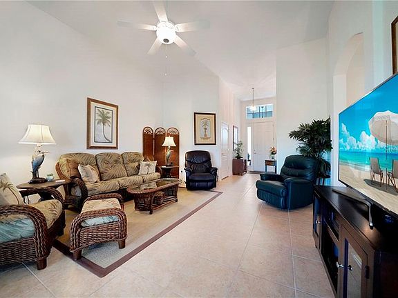 3rd image of 24348 Westgate Blvd