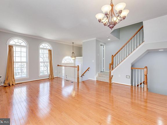 3rd image of 7343 Old Pohick Way