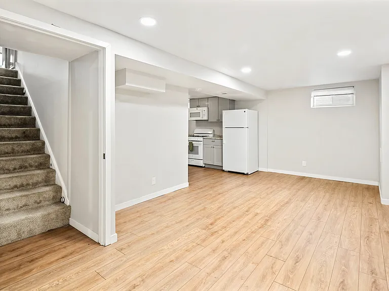 1351 S Patton Ct — Photo 17