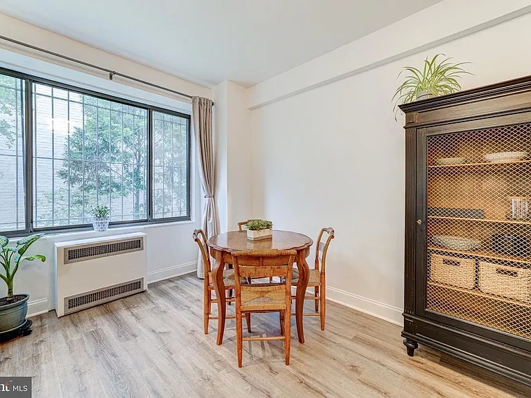1 Scott Cir #1 — Photo 31