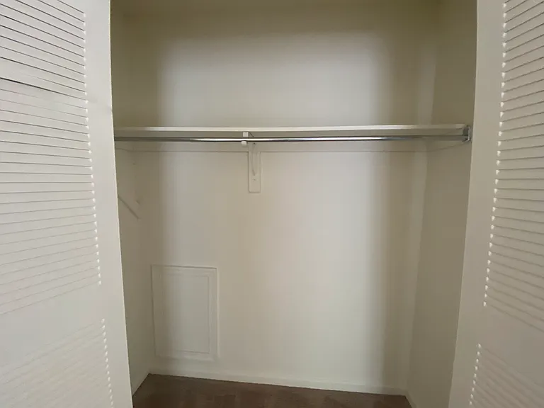 Princeton Circle West Apartments — Photo 105