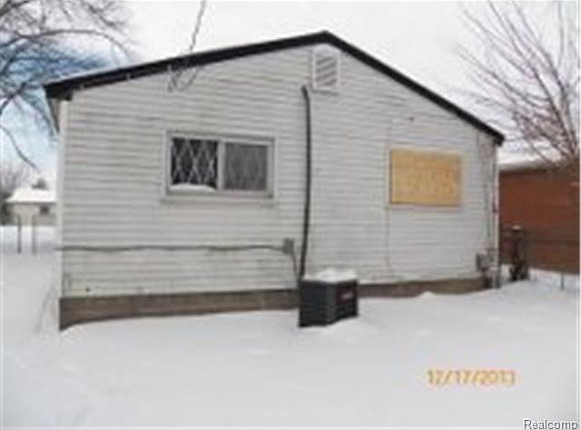 2nd image of 6185 Sylvia St