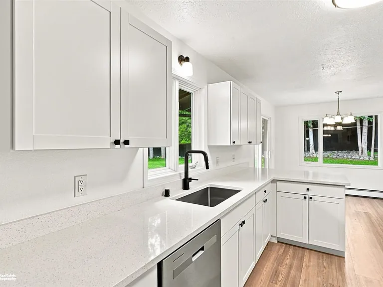 4855 E Alder Dr — Photo 11