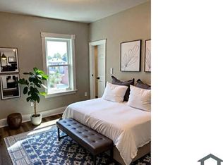 54 Crystal St APT 1, Worcester, MA 01603