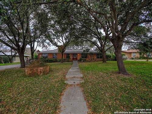 2nd image of 207 Linda Dr