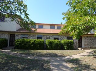1403 N Nolan River Rd, Cleburne, TX 76033