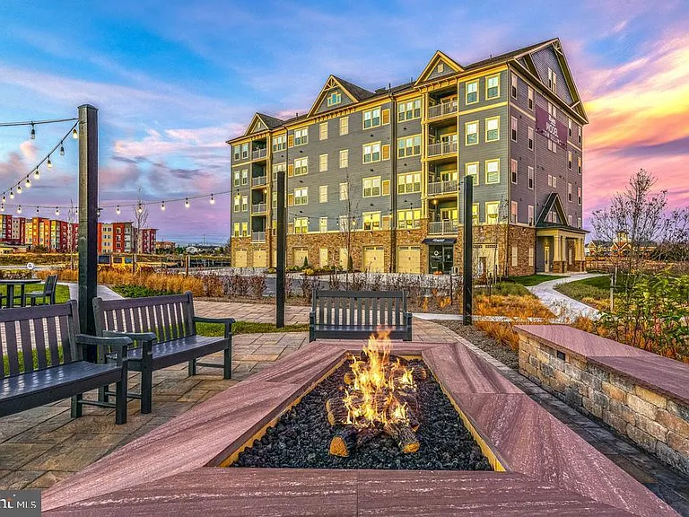 3411 Angelica Way #401 — Photo 4