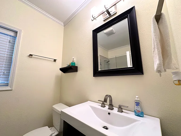 25806 Pollard Rd #205 — Photo 21