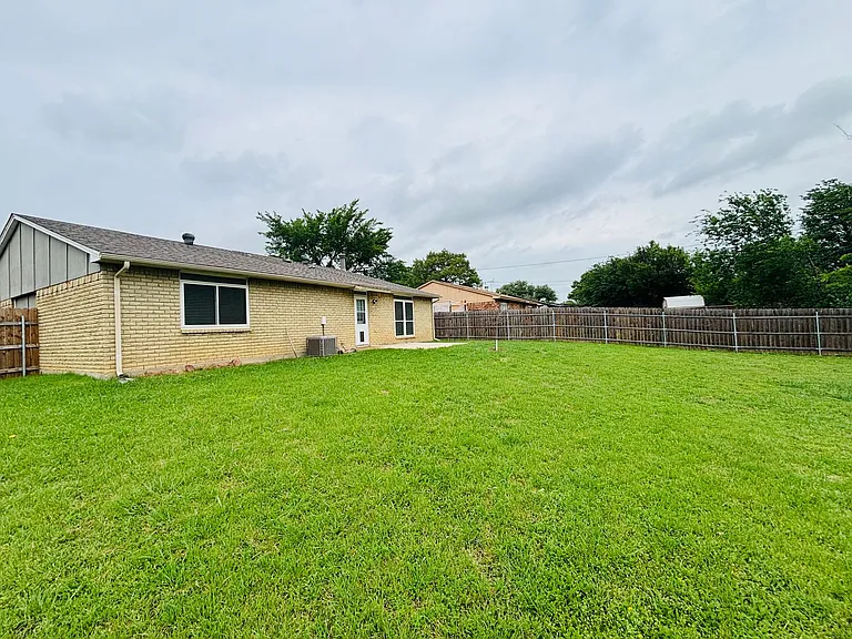 6420 Wakefield Rd — Photo 17