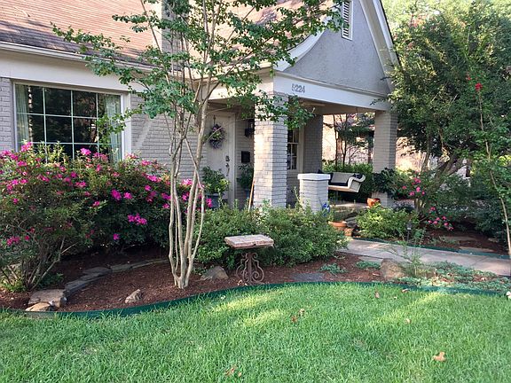 Hassle free! Lawn care included in rent.