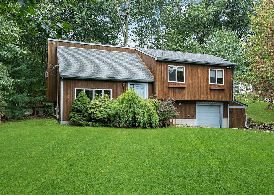 105 Reservoir Ave, Johnston, RI 02919 Zillow