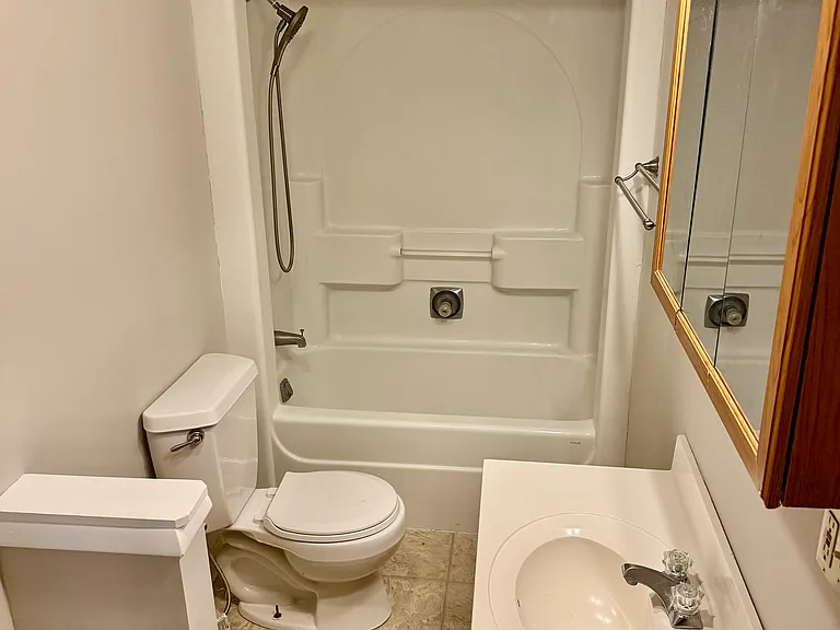 50 Fort St #2 — Photo 6