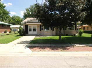 2927 Illinois Ave, Colorado Springs, CO 80907