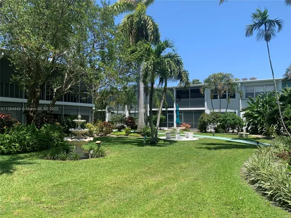 2161 NE 42nd Ct APT 111, Lighthouse Pt, FL 33064