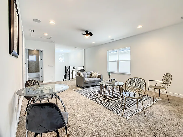 15707 Vetta Dr — Photo 65