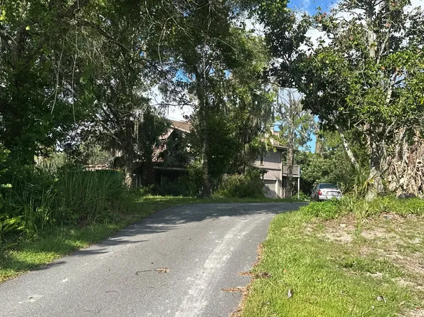 3955 Hidden Hills Dr, Titusville, FL 32796