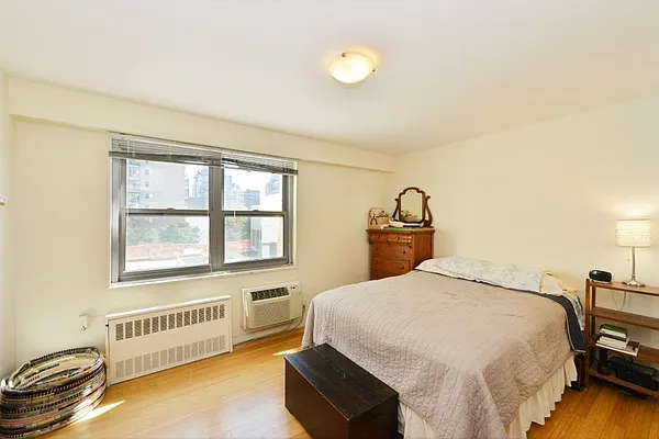 Rented by Camelot Realty Group | media 30