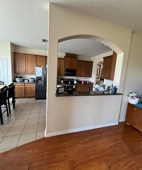 806 Lost Grove Cir — Photo 9