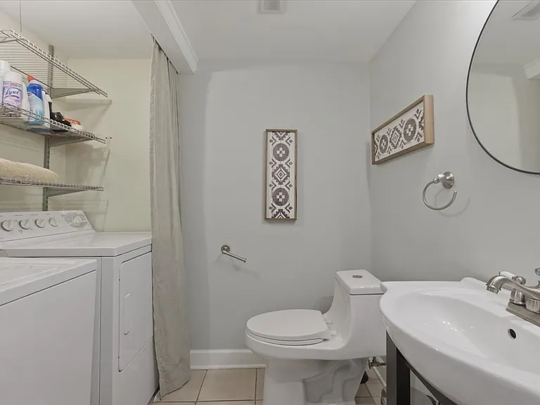 745 N Wood St #TOWNHOUSE — Photo 4
