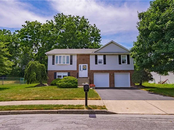 1650 Best Pl, Bethlehem, PA 18017