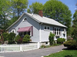 16 Nay Cir, Dedham, MA 02026