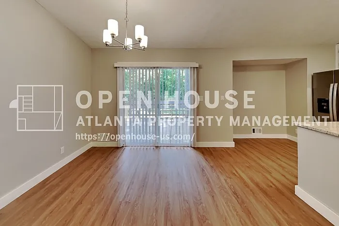 3753 Memorial Pkwy NW — Photo 7