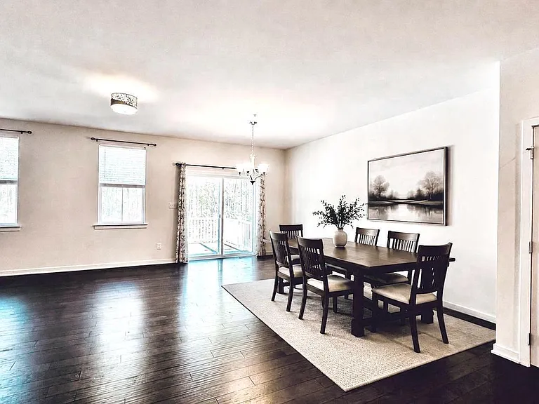 229 Wynstone Ct — Photo 14