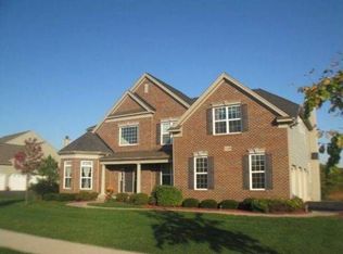 1119 Championship Dr, Elgin, IL 60124