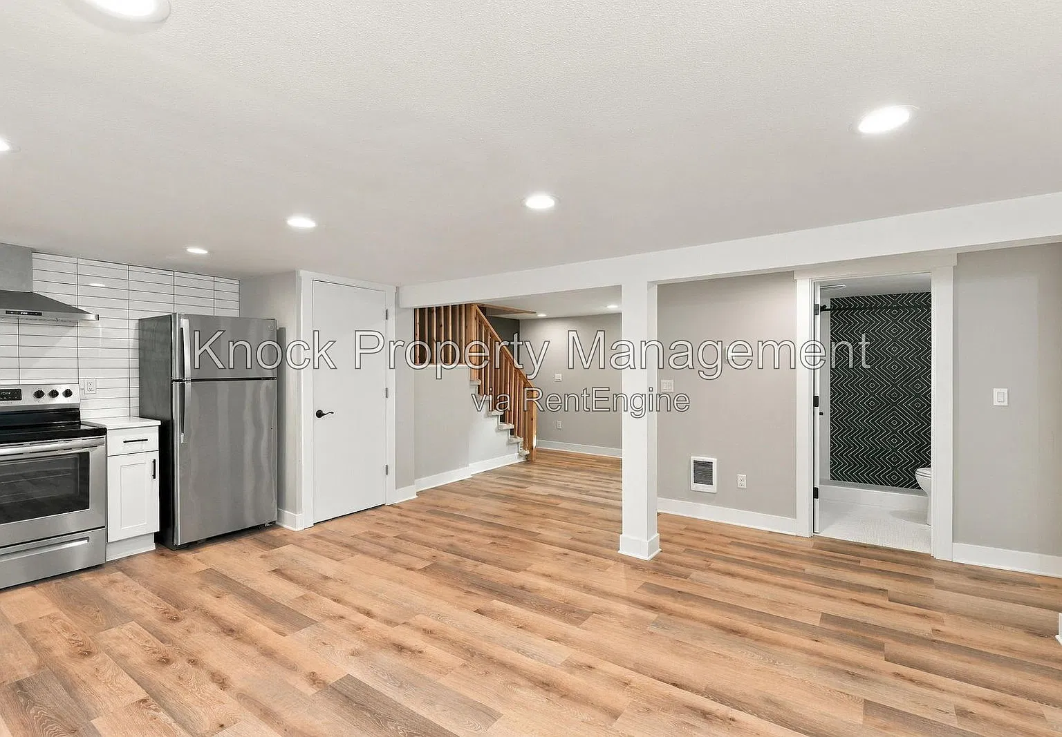 2 bed, 1.0 bath, 936 sqft, $1,700 — Photo 3