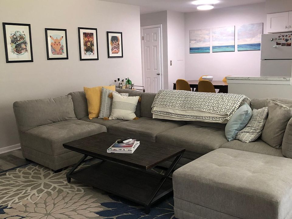 1st image of 164 E Elmhurst Ave #1B