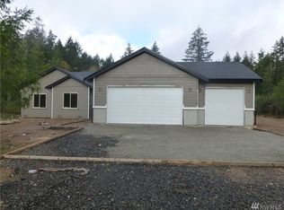 3130 SW Christmas Tree Ln, Pt Orchard, WA 98367