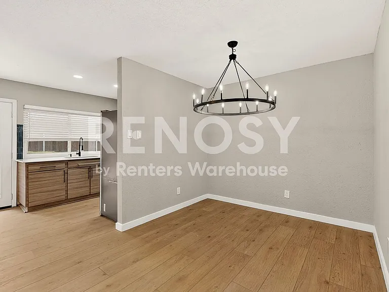 913 Overdowns Dr — Photo 23