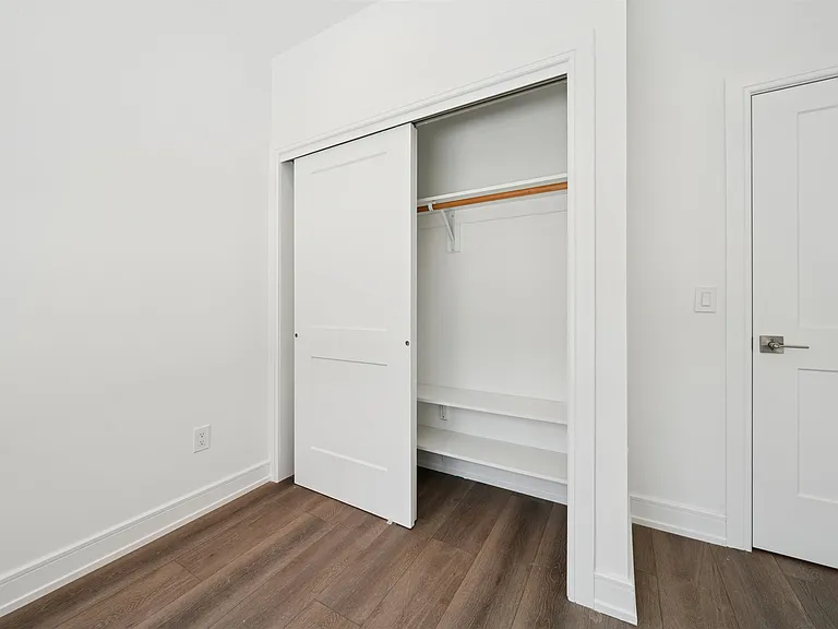 32 Jones St #202 — Photo 21