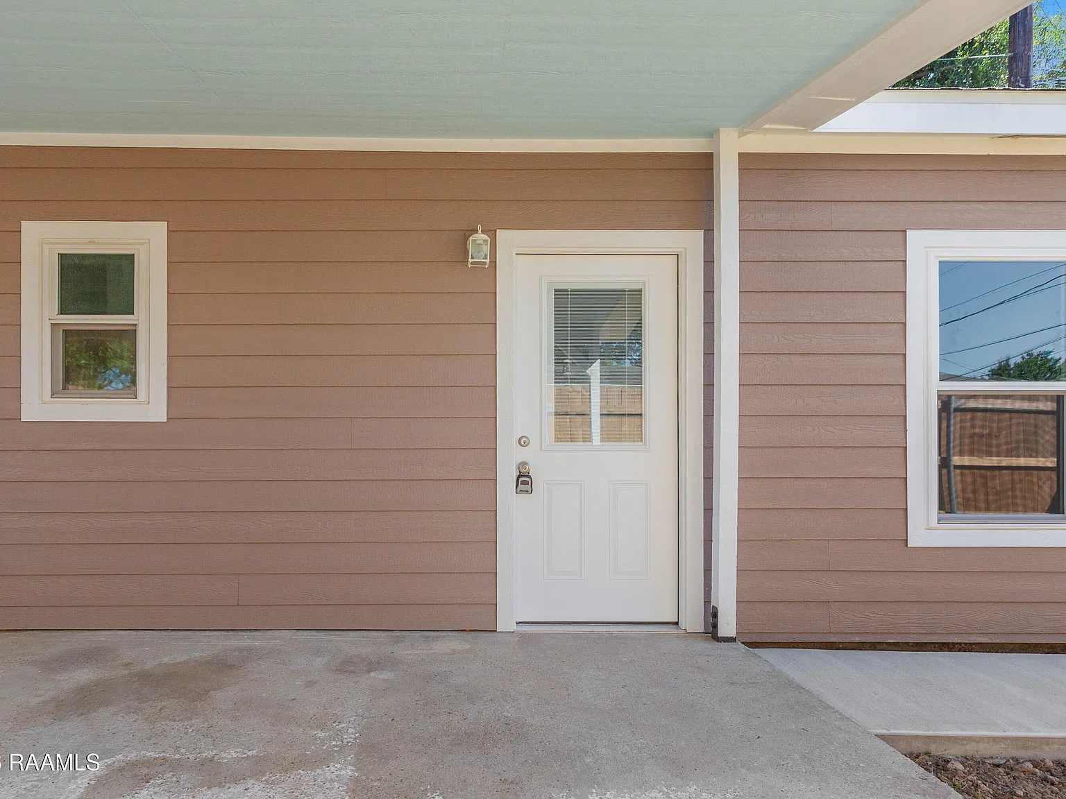 1 bed, 1.0 bath, 550 sqft, $950 — Photo 3