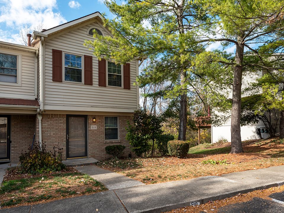 1st image of 519 Foxtrail Cir W