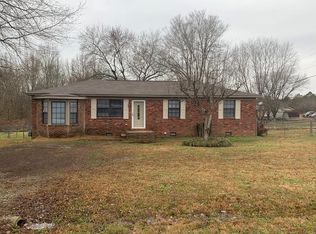 42 Meadow Grove Ln, Florence, AL 35633