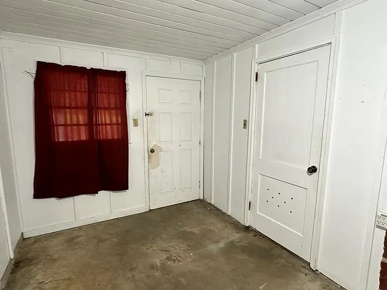 2766 N Barksdale Dr — Photo 7