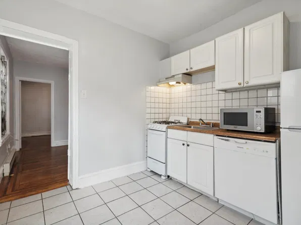 1746 N 16th St APT 1R, Philadelphia, PA 19121