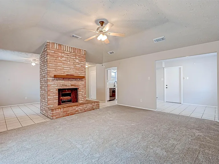 24130 Silversmith Ln — Photo 8