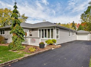 3106 Swallow Ln, Rolling Meadows, IL 60008