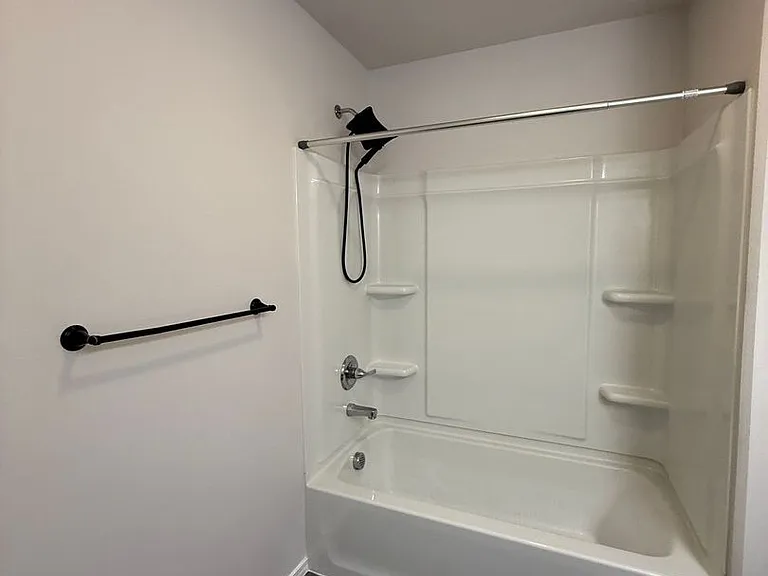 1733 N Nina Cir — Photo 23