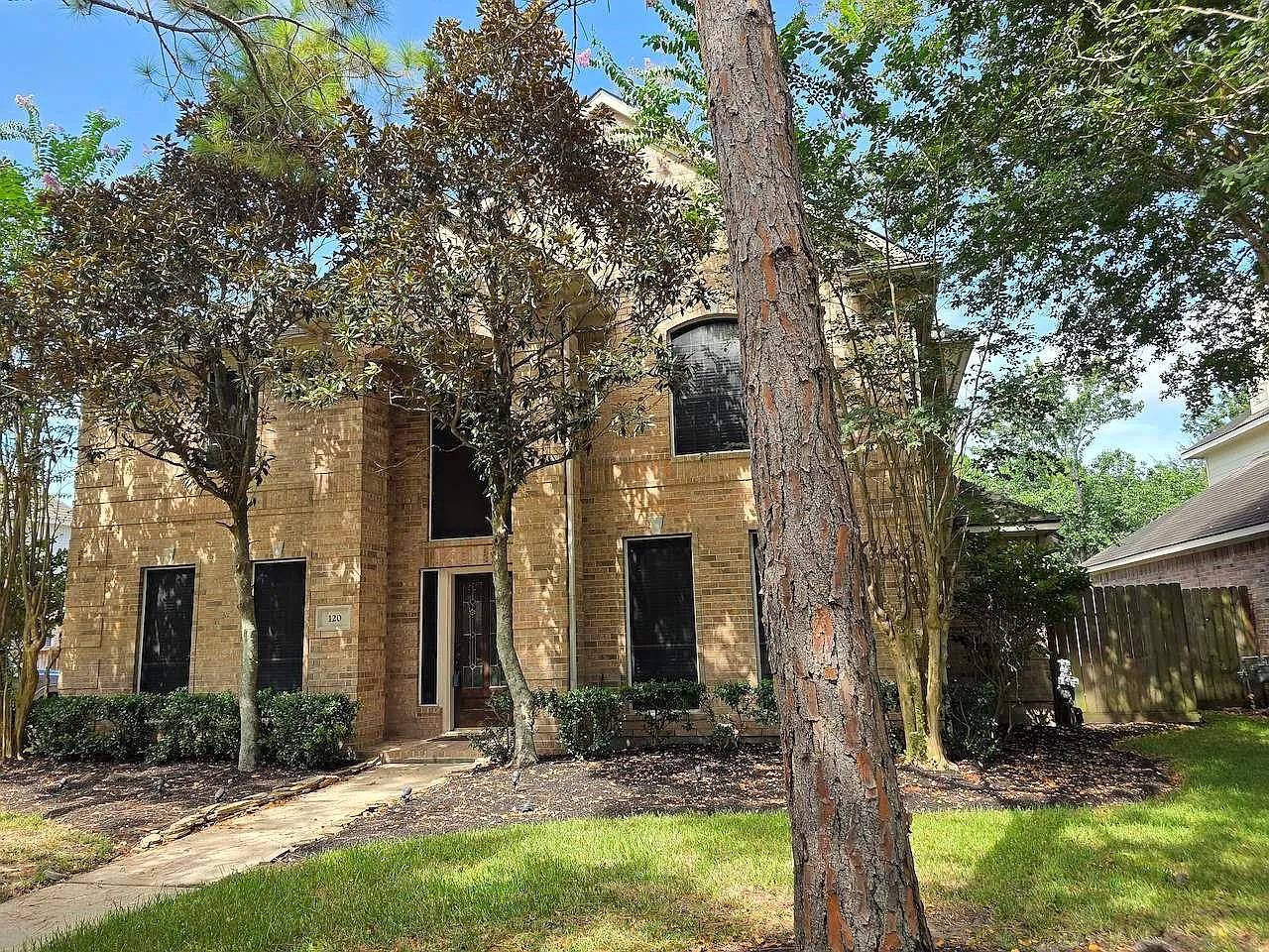 4 bed, 3.5 bath, 3147 sqft, $3,750 — Photo 4