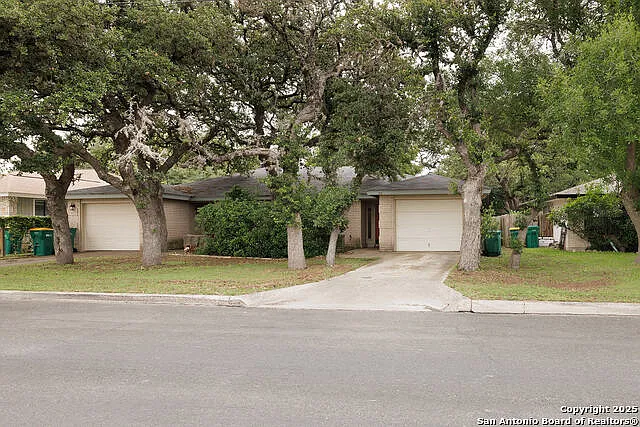 411 N Plant Ave