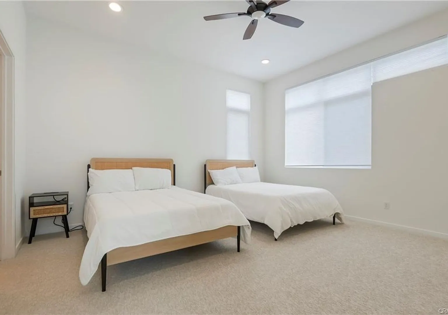 For Lease $6,250/Month, 2 Bedroom And 2 Bath, Work Space Downstairs Brickyard Ln., Costa Mesa — Photo 4
