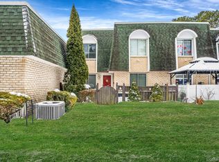 615 Blue Ridge Drive #615, Medford, NY 11763