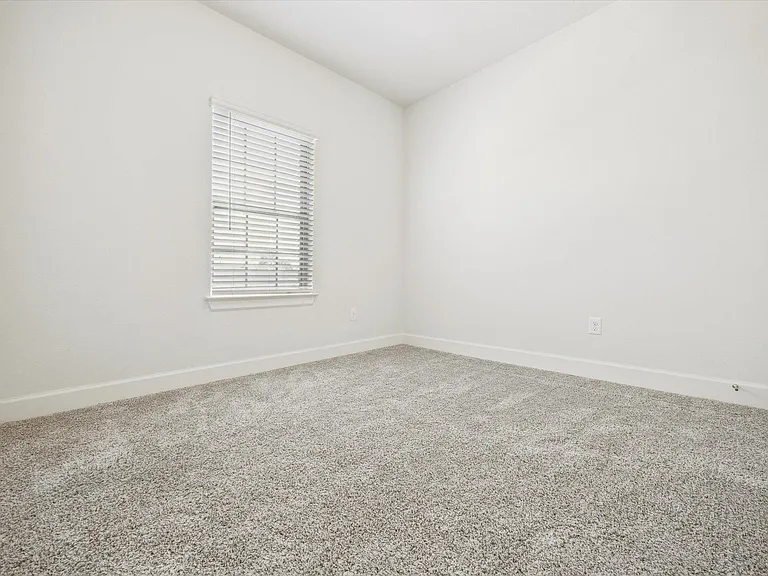 806 Dayton Dr — Photo 21